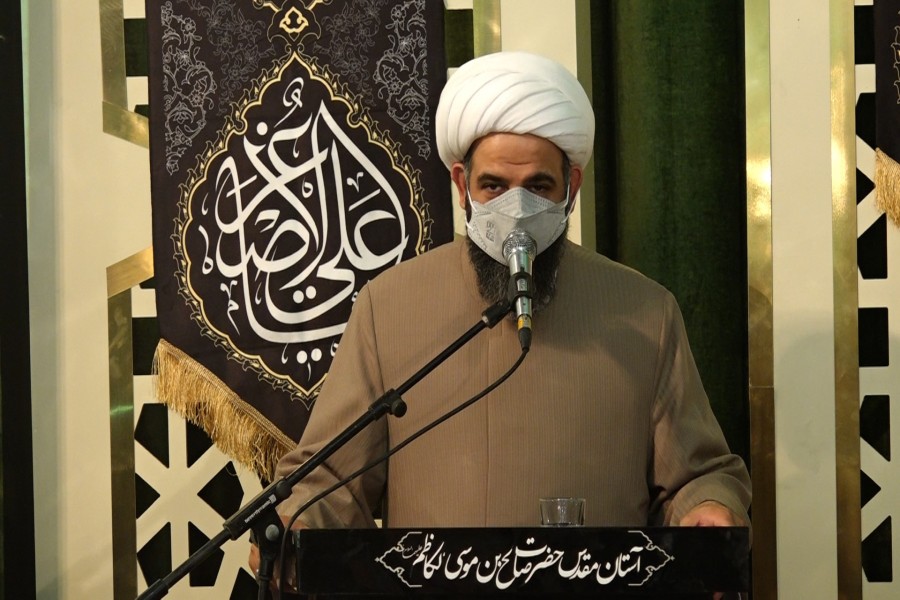 حجت‌الاسلام والمسلمین بی‌آزار تهرانی: عشق به امام حسین(ع) در روضه خانگی تجلی می‌یابد