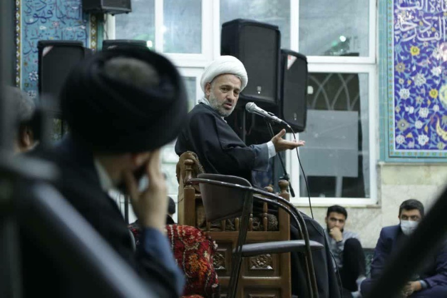نشست تخصصی ستایشگران قزوین با حضور استاد میرزامحمدی