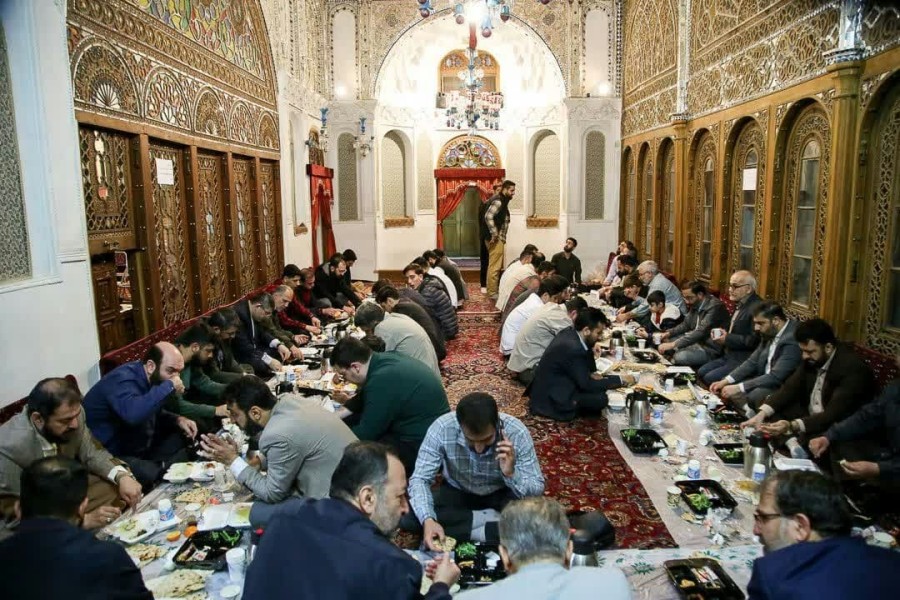 چهارمین نشست‌صمیمانه جمعی‌ازستایش‌گران‌جوان آستان‌اهل‌بیت(ع) استان قزوین 