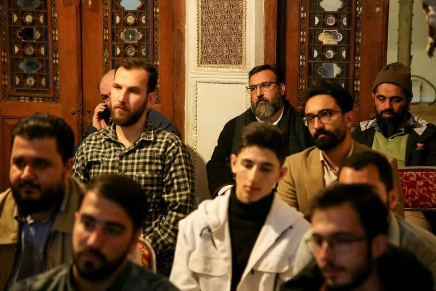 چهارمین نشست‌صمیمانه جمعی‌ازستایش‌گران‌جوان آستان‌اهل‌بیت(ع) استان قزوین 