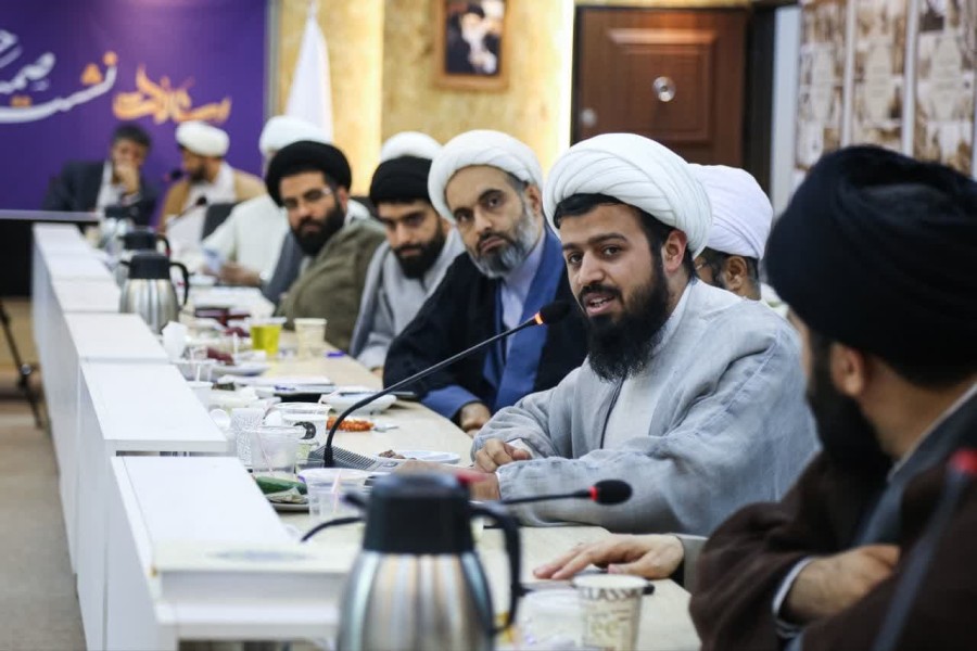 دهمین نشست جمعی‌از منبری‌های جوان هیأت‌های کشور